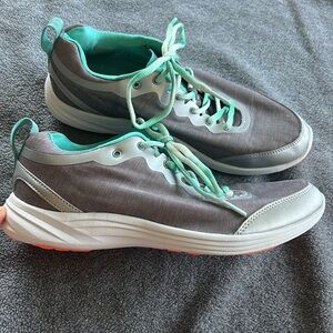 Vionic Sneakers
